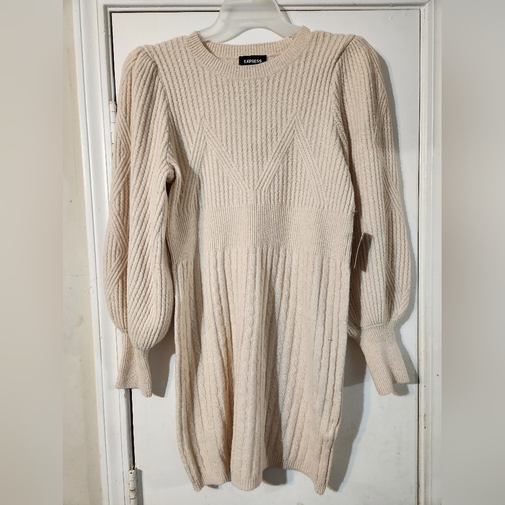 Ballon sleeve sweater dress